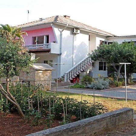 Apartments Vinko Vir Exterior photo