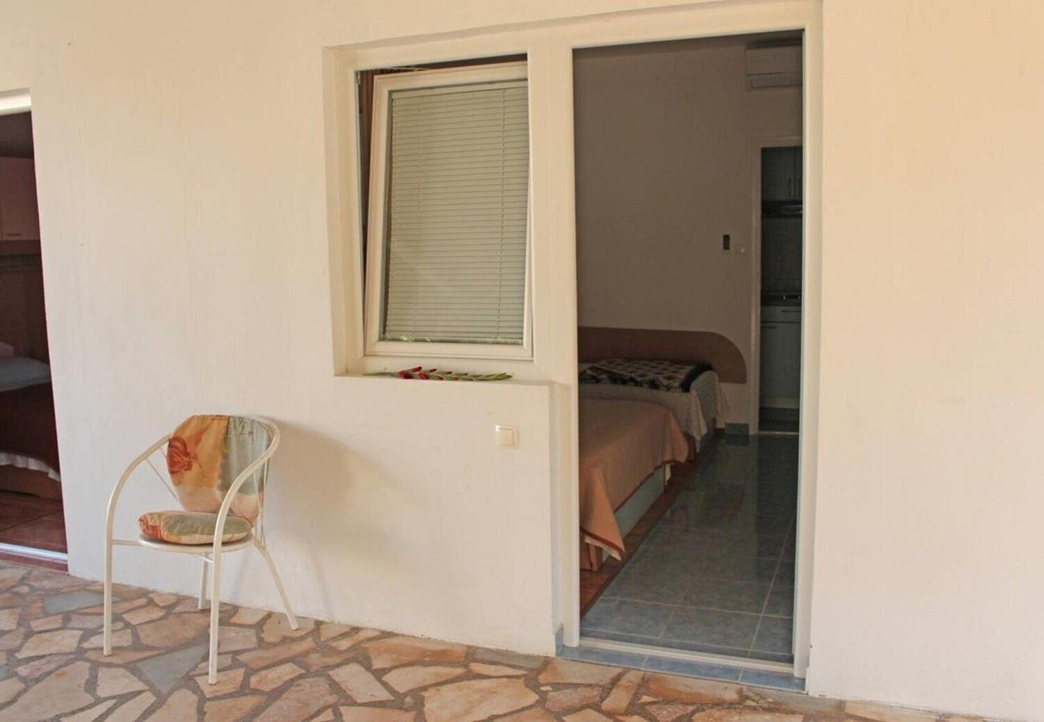Apartments Vinko Vir Exterior photo